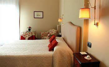 Alla Marina Bed And Breakfast Trapani Exterior photo